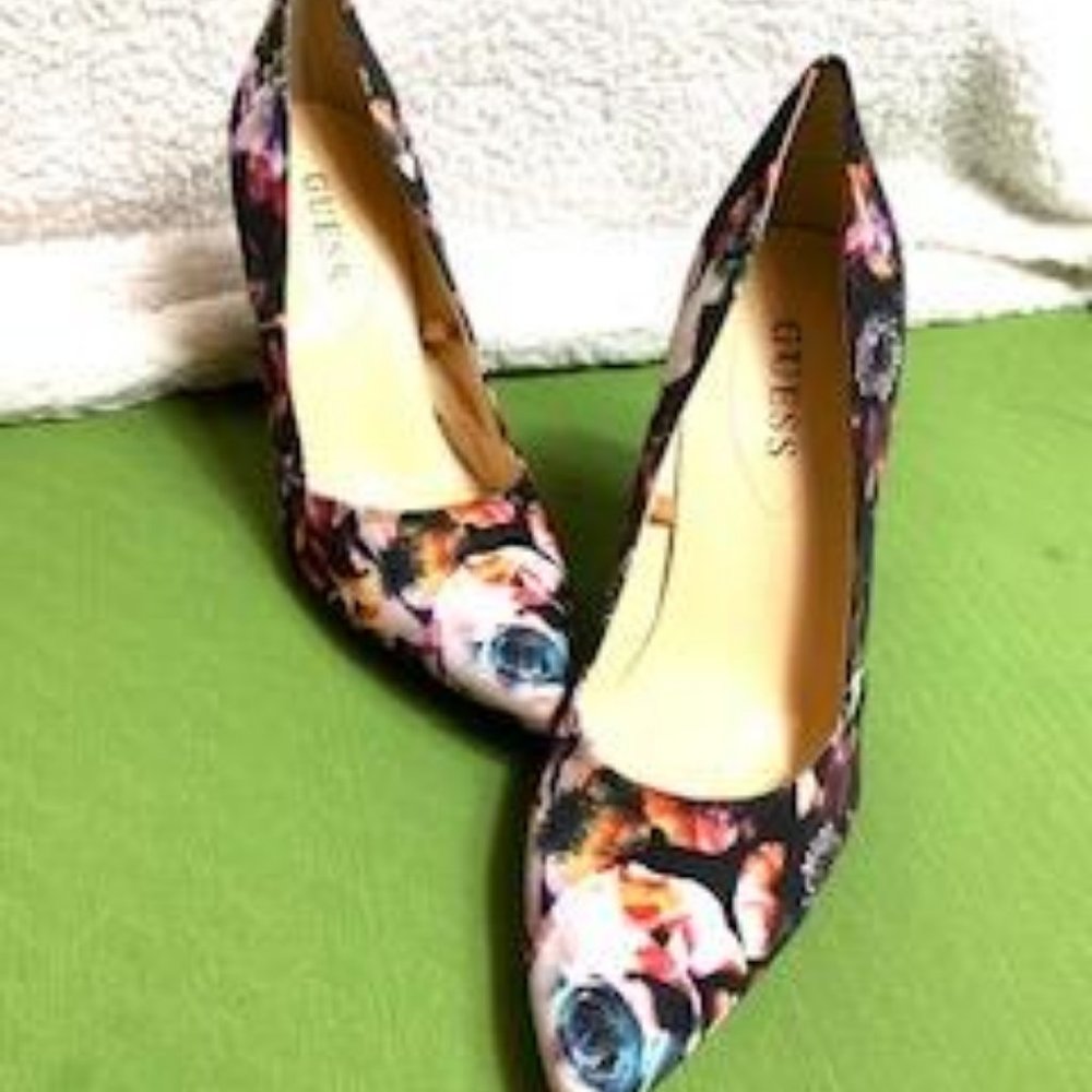 Guess Multicolored Floral Stilettos - Picture 10 of 11